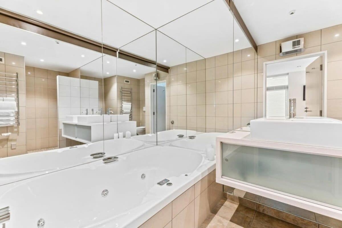 Pembroke Luxury Apartment Wanaka Eksteriør billede