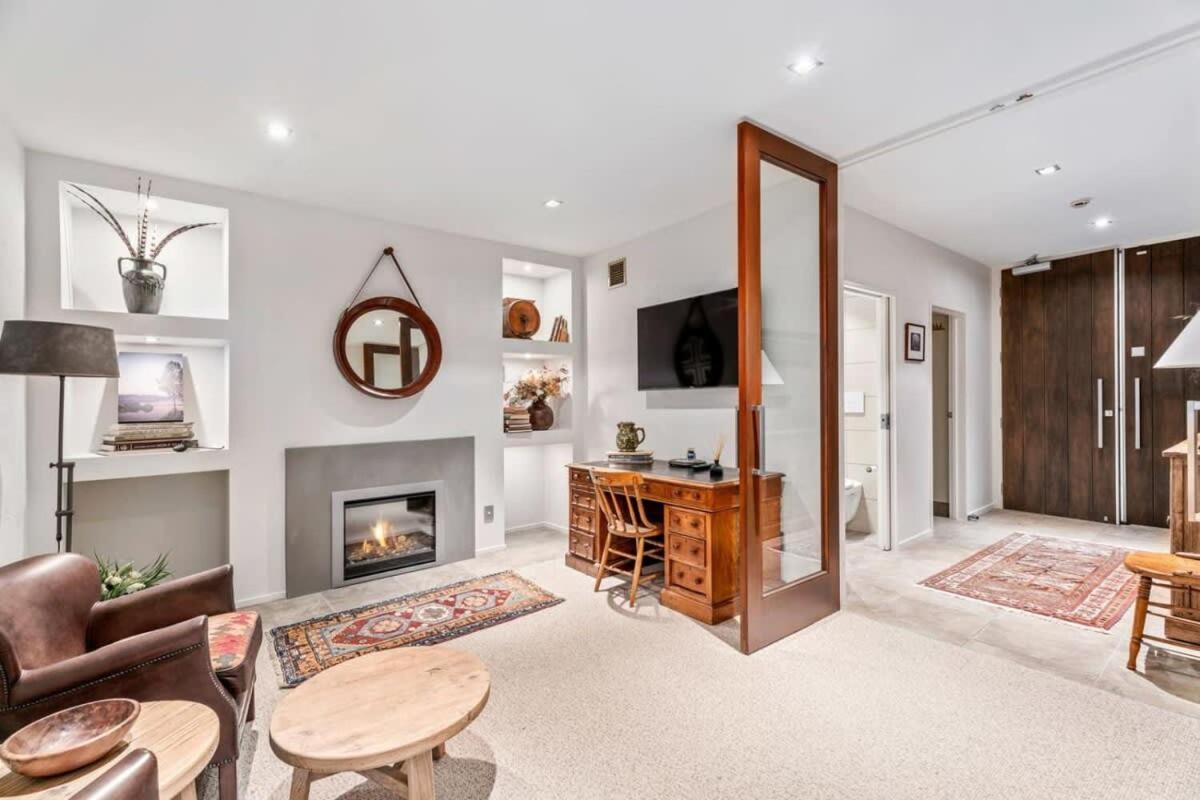 Pembroke Luxury Apartment Wanaka Eksteriør billede